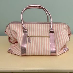Victoria’s Secret Duffle Bag 💗